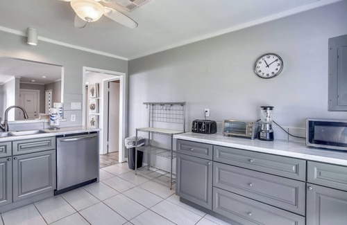 Bermuda Beach Cottage | Bermuda Beachfront