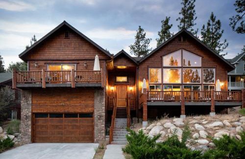 Eagle Mountain Estates House | Bernard by AvantStay Luxurious Cabin in Big Bear w Hot Tub Pool Table
