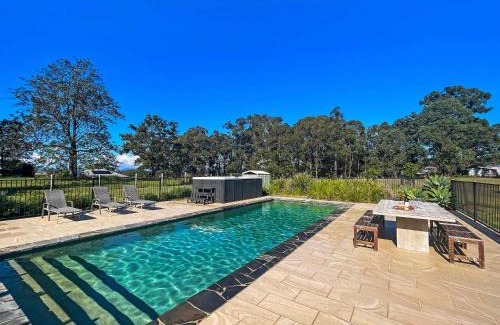 Bellbird House | Bernstein Estate