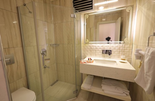 Salihli Hotel | Berrak Otel