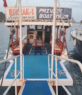 Icmeler Boat Rental | Berrak1 private yacht