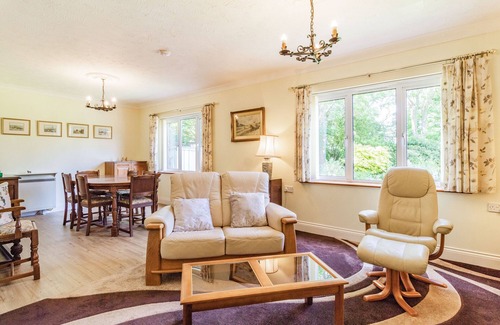 Bury St Edmunds Cottage | BERRIES, pet friendly, with a garden in Barningham, Suffolk