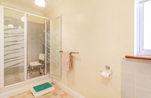 Bury St Edmunds Cottage | BERRIES, pet friendly, with a garden in Barningham, Suffolk