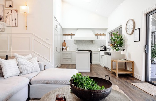 Berry House | Berry Luxury Retreat