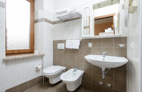 San Pellegrino Terme Hotel | Bes Hotel Papa San Pellegrino Terme