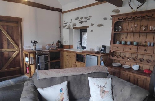 Dunbeath Cottage | Bespoke 1 Bed Cottage in Dunbeath Village