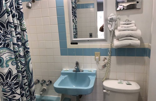 Reedsport Hotel | Best Budget Inn