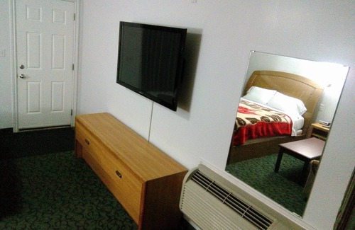 Smiths Falls Hotel | Best Inn Motel