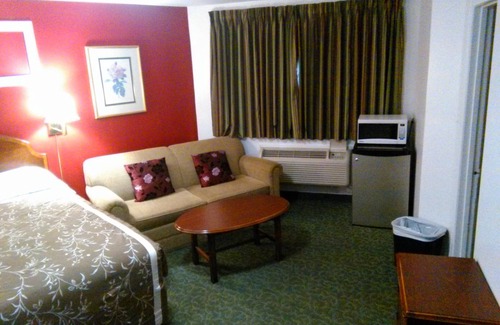 Smiths Falls Hotel | Best Inn Motel