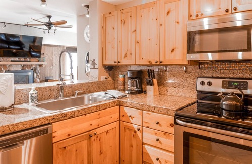 Peak 9 Condo | Best of Breck Location Epic Views Resort Amenities
