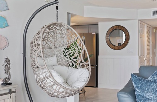 Ash Condo | Best of the Best! Completely remodeled Oceanfront 4 bed 3 bath Luxury End Unit!