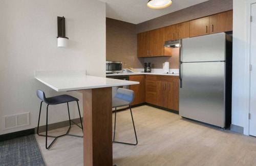Fossil Creek Apartment | Best Place to Stay in Fort Worth! Outdoor Pool, Free Parking and Breakfast!
