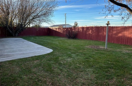 Idaho Falls Condo | BEST REVIEWS! Relax and be Comfortable with Big Screen TV, Hot Tub and BBQ