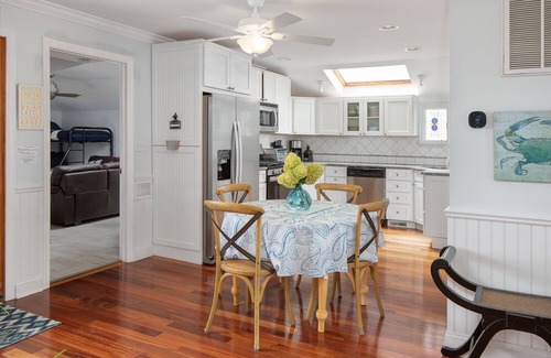 Normandy Beach House | Best sunsets at the Jersey Shore! Sleeps 10