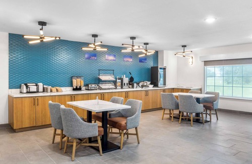 Crowley Hotel | Best Western Acadia Hotel