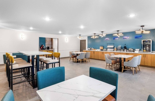 Crowley Hotel | Best Western Acadia Hotel