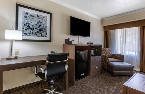 Albuquerque Hotel | Best Western Airport Albuquerque InnSuites Hotel & Suites