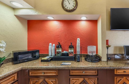 San Ysidro Hotel | Best Western Americana Inn