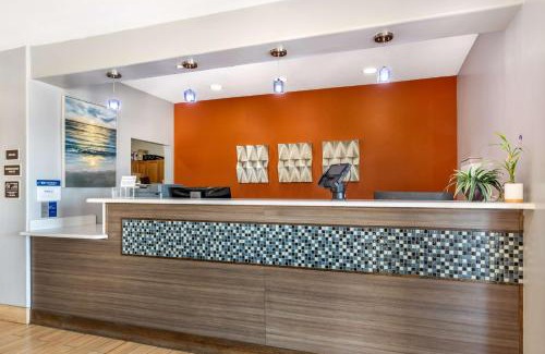 Mineral Wells Hotel | Best Western Club House Inn & Suites