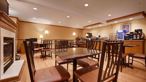 Batavia Hotel | Best Western Crown Inn & Suites - Batavia