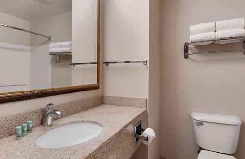 Latta Hotel | Best Western Executive Inn