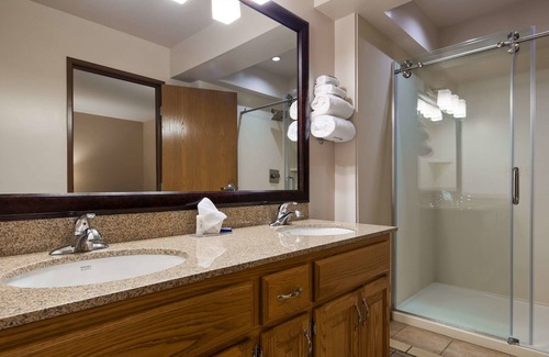 Flora Hotel | Best Western Flora Inn