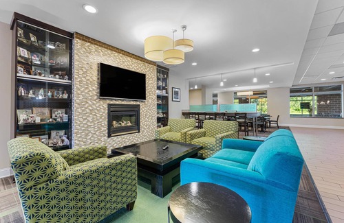 Bentleyville Hotel | Best Western Garden Inn