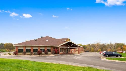 Geneseo Hotel | Best Western Geneseo Inn