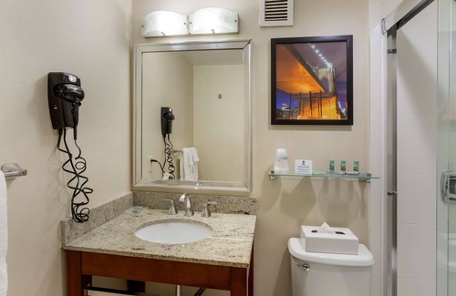 Bay Ridge Hotel | Best Western Gregory Hotel
