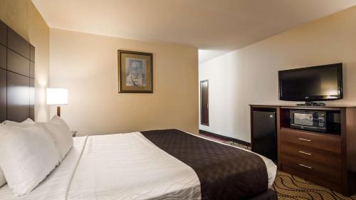 Nut Tree Hotel | Best Western Heritage Inn