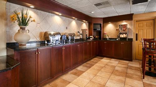 Hopkinsville Hotel | Best Western Hopkinsville KY - BRAND NEW ROOMS