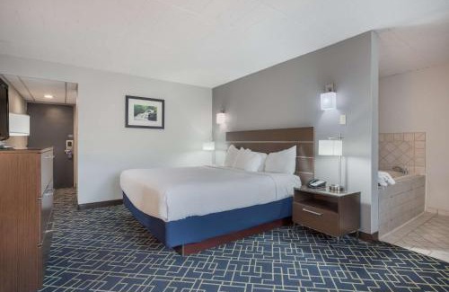Matamoras Hotel | Best Western Hunt's Landing Hotel Matamoras Milford