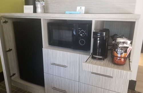 North Mountain Hotel | Best Western InnSuites Phoenix Hotel & Suites