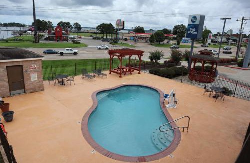 Montgomery Hotel | Best Western Lake Conroe Inn