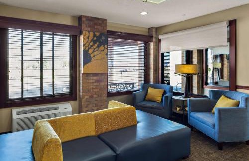 Hebron Hotel | Best Western Lakewood Inn