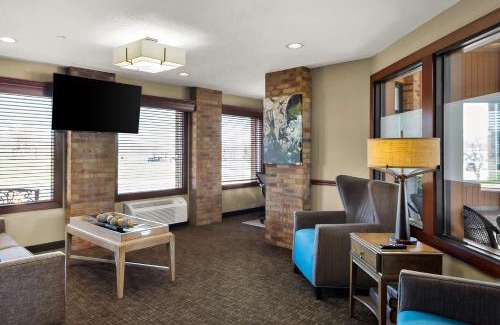 Hebron Hotel | Best Western Lakewood Inn