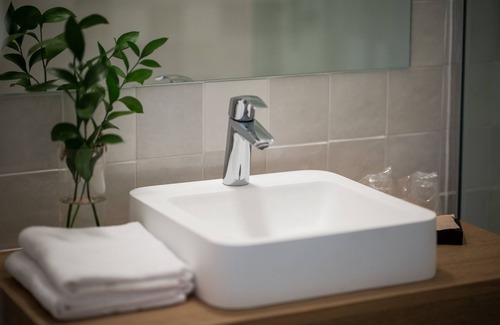 Fontaine-le-Comte Hotel | Best Western Le Bois De La Marche