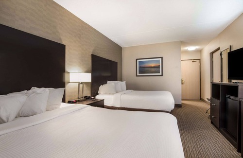 Simcoe Hotel | Best Western Little River Inn