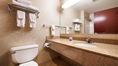 Liverpool Hotel | Best Western Liverpool-Syracuse Inn & Suites