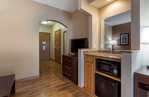Monticello Hotel | Best Western Plus Chelsea Hotel