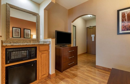 Monticello Hotel | Best Western Plus Chelsea Hotel