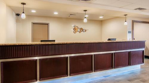 La Grange Hotel | Best Western Plus Chicagoland - Countryside