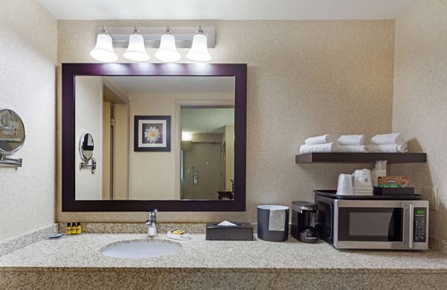 North Central Edmonton Hotel | Best Western Plus City Centre Inn