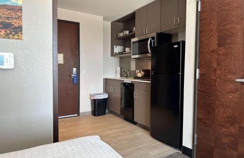 Deer Valley Hotel | Best Western Plus Executive Residency Phoenix North Happy Valley