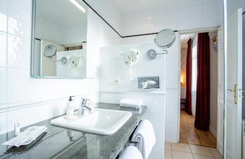 Bourges Hotel | Best Western Plus Hôtel D'Angleterre - Centre historique