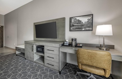 Lawrenceburg Hotel | Best Western Plus Lawrenceburg