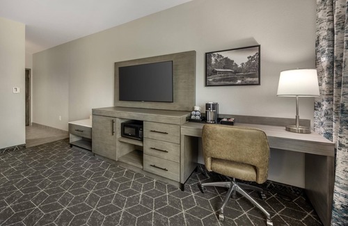 Lawrenceburg Hotel | Best Western Plus Lawrenceburg