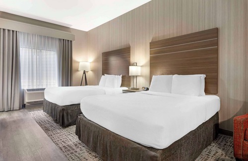La Crescent Hotel | Best Western Plus LaCrescent/LaCrosse