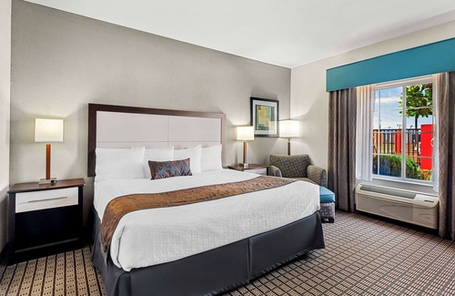 Magee Hotel | Best Western Plus Magee Inn And Suites