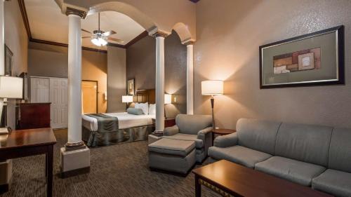 Brawley Hotel | Best Western Plus Main Street Inn